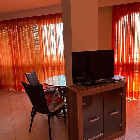 Oazis Vip Club Aparthotel ซันนีบีช ภายนอก รูปภาพ