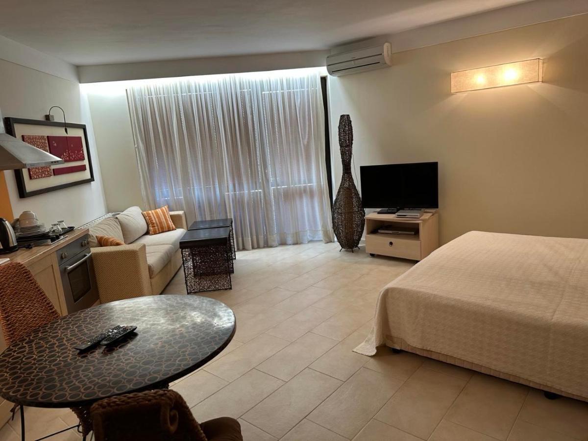 Oazis Vip Club Aparthotel ซันนีบีช ภายนอก รูปภาพ