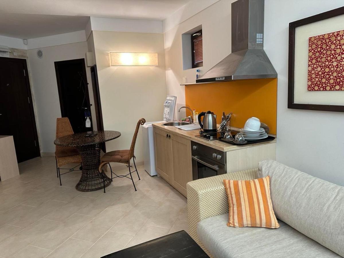 Oazis Vip Club Aparthotel ซันนีบีช ภายนอก รูปภาพ