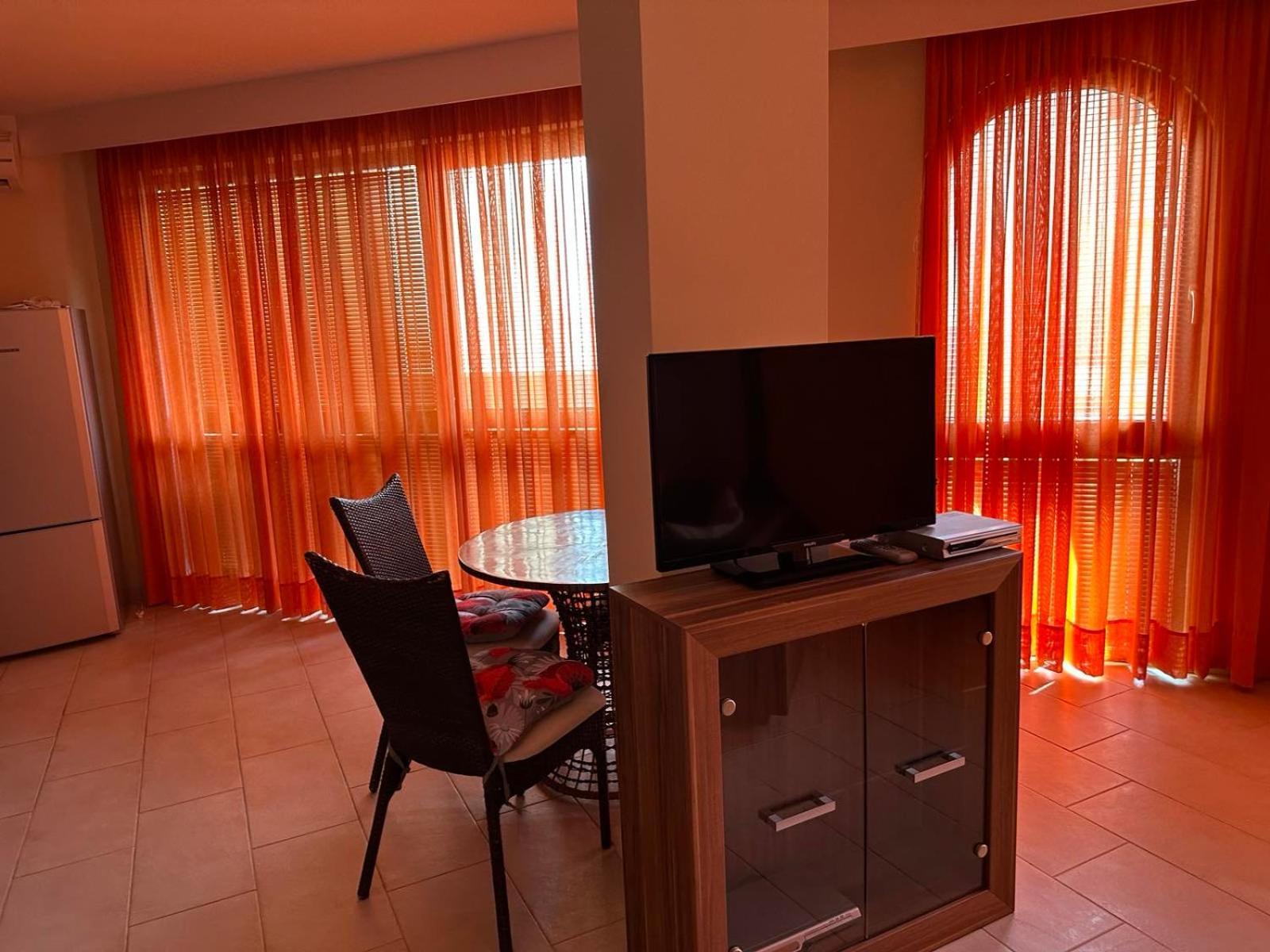 Oazis Vip Club Aparthotel ซันนีบีช ภายนอก รูปภาพ